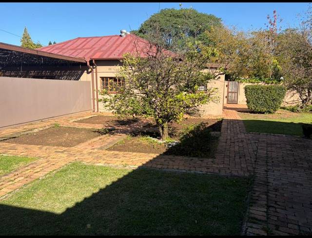 BUSINESS FOR SALE IN SELECTION PARK